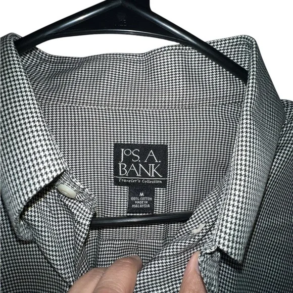 Jos.A. Bank Travelers Collection 100% Cotton - Picture 3 of 6